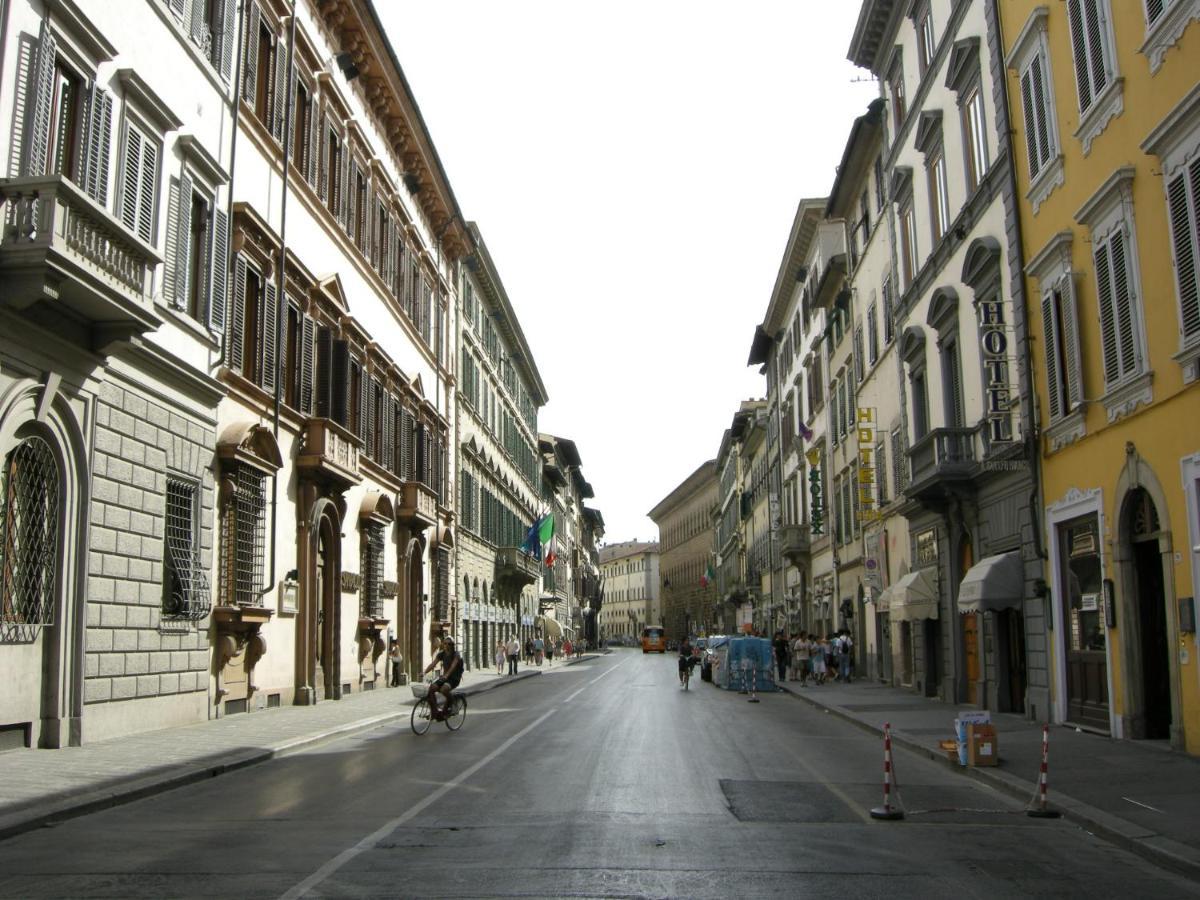 Penthouse With Big Terrace Duomo View Apartment Florence Exterior photo